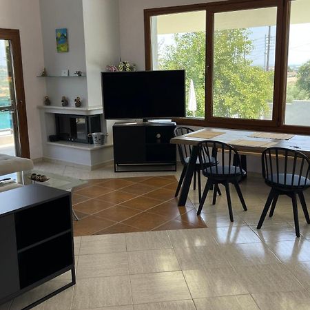 Serenity House Епаномі Екстер'єр фото