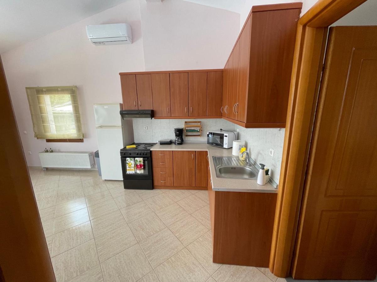 Serenity House Епаномі Екстер'єр фото
