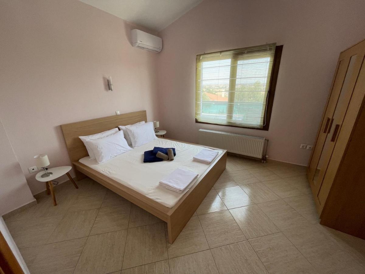 Serenity House Епаномі Екстер'єр фото