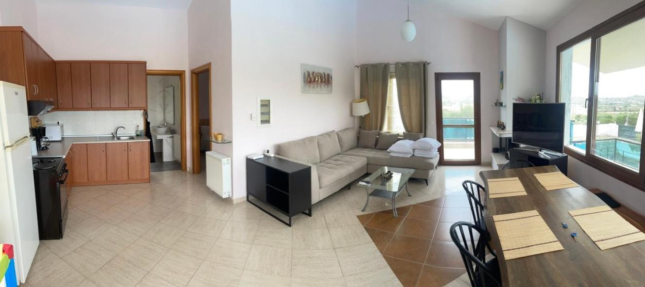 Serenity House Епаномі Екстер'єр фото